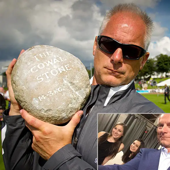 Kenny Mayne A Proud Father of 2 Daughters; Family Life and Net Worth